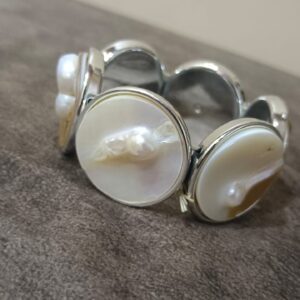 Oyster Shell Freshwater Pearl Bracelets