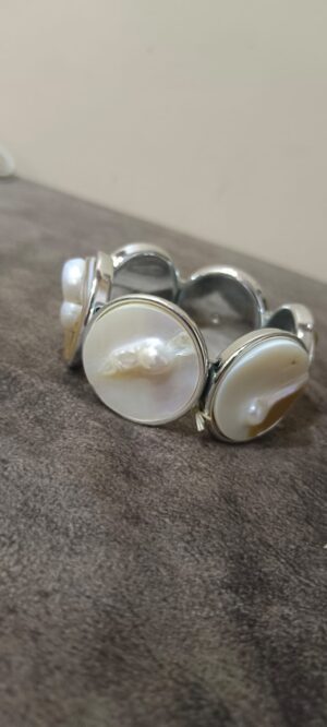 Oyster Shell Freshwater Pearl Bracelets